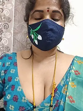 Snapshot of gaurika18 chatting on 06.15.26 gaurika18 online show from 06.15.26