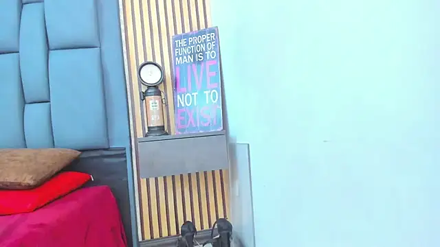 Snapshot of candela_collinss chatting on 01.04.25 candela collinss online show from 01.04.25