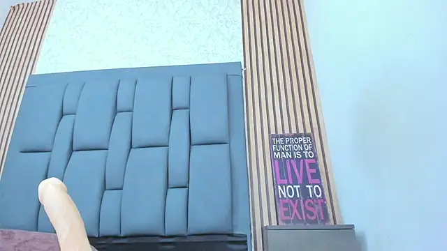 Snapshot of candela_collinss chatting on 03.17.25 candela collinss online show from 03.17.25