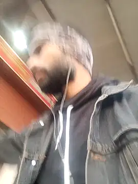 Snapshot of anjy_ chatting on 12.11.24 anjy online show from 12.11.24