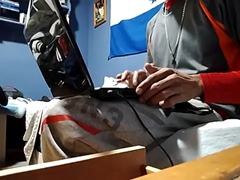 Snapshot of minitranca chatting on 10.30.25 minitranca online show from 10.30.25