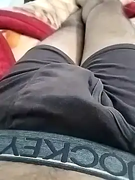 luckylads0037 online show from 03.19.25