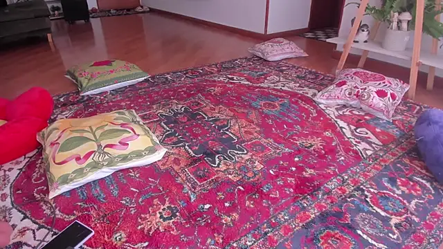 Whitekitty-exe online show from 02.06.25