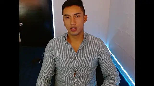 Snapshot of Davixx258 chatting on 02.27.25 Davixx258 online show from 02.27.25