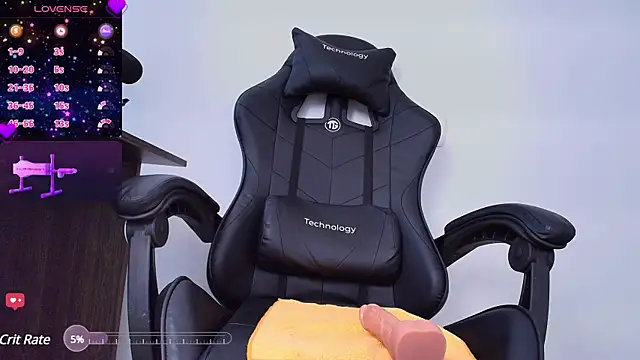 Snapshot of kendall_sexy27 chatting on 02.08.25 kendall sexy27 online show from 02.08.25