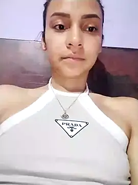 Snapshot of emma_ambar chatting on 02.22.25 emma ambar online show from 02.22.25