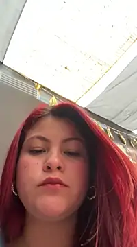 Snapshot of lia_moon77 chatting on 02.18.25 lia moon77 online show from 02.18.25