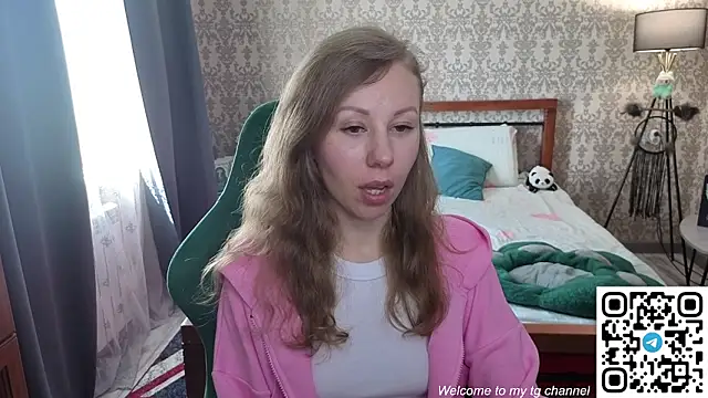 Snapshot of Lill_Mary chatting on 05.26.26 Lill Mary online show from 05.26.26