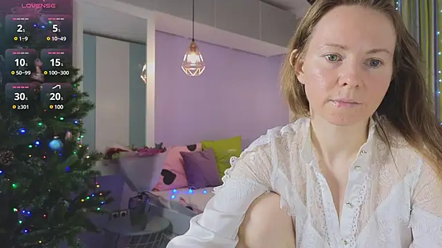 Snapshot of JanePearl chatting on 01.07.25 JanePearl online show from 01.07.25