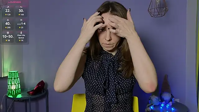 Snapshot of JanePearl chatting on 02.18.26 JanePearl online show from 02.18.26