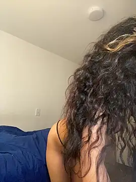 baby lizy online show from 10.30.25