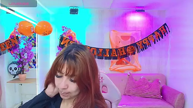 Gabby evanns online show from 10.31.25