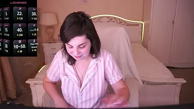 MirandaWong online show from 01.18.25