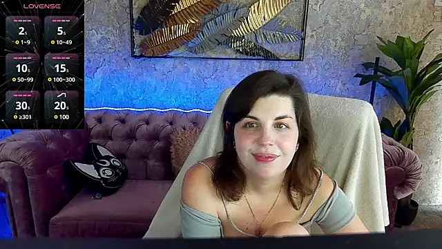 MirandaWong online show from 01.30.25