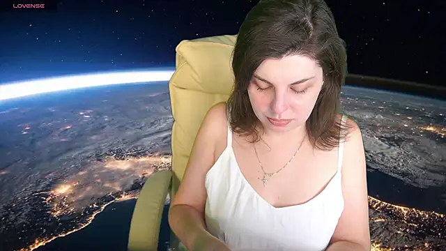 MirandaWong online show from 02.23.25