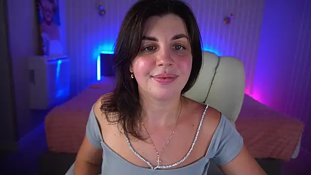 MirandaWong online show from 09.13.25