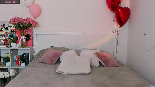 LittleKiitten online show from 05.23.26