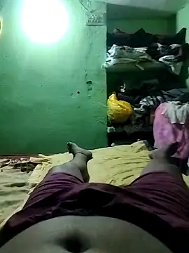 Snapshot of Karthik924 chatting on 09.16.25 Karthik924 online show from 09.16.25