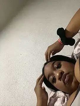 vic pretynhaa online show from 03.15.25