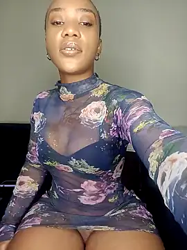 Snapshot of LollyPop_23 chatting on 01.22.25 LollyPop 23 online show from 01.22.25