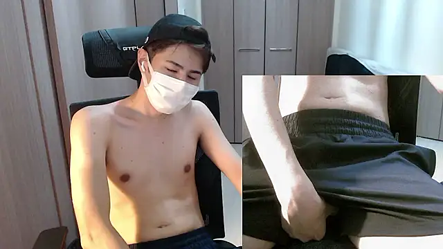 Snapshot of ryota_kkk chatting on 07.24.26 ryota kkk online show from 07.24.26