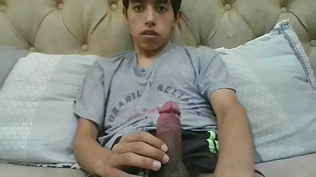 Snapshot of danuel23 chatting on 12.26.24 danuel23 online show from 12.26.24