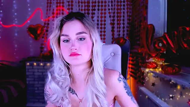  Ravenaa online show from 02.24.25