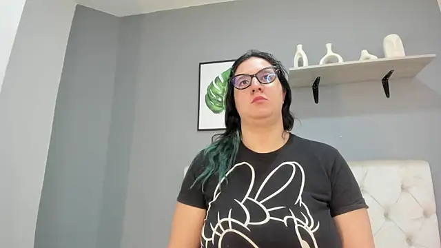 Soe Lara online show from 01.16.26