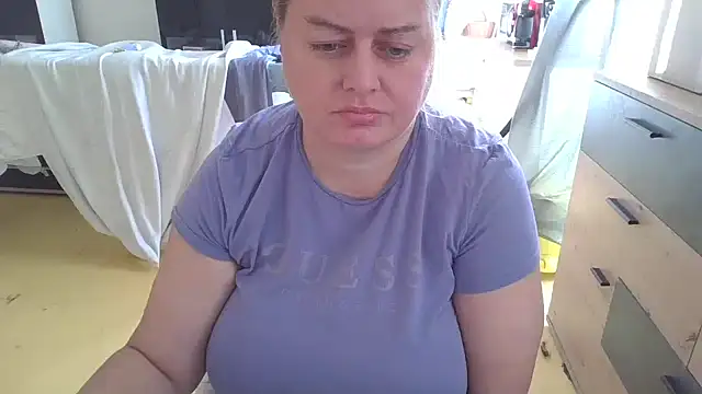 Meliss Official9 online show from 02.18.25