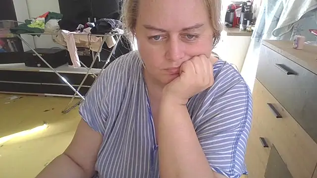 Meliss Official9 online show from 03.04.25