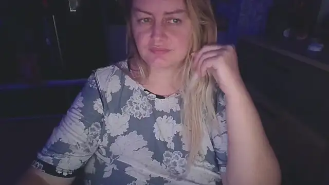 Meliss Official9 online show from 10.14.25