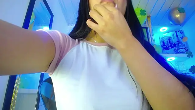 Catalehia Milk online show from 03.18.25