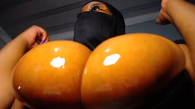 Snapshot of XPanther_24 chatting on 03.17.26 XPanther 24 online show from 03.17.26