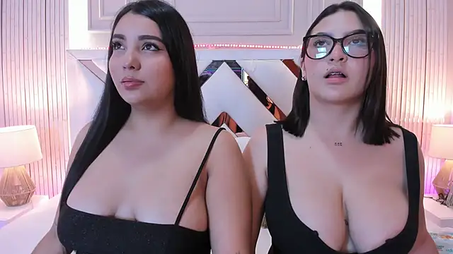 Snapshot of madeleine2112 chatting on 01.07.26 madeleine2112 online show from 01.07.26