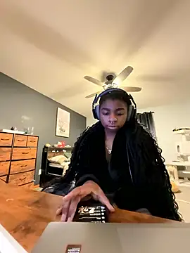 Snapshot of Harmonyxlover chatting on 01.08.26 Harmonyxlover online show from 01.08.26