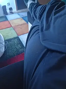 Snapshot of Warumnicht1980 chatting on 11.08.25 Warumnicht1980 online show from 11.08.25