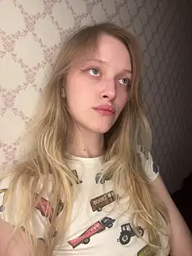 Evvie Summn1 online show from 04.19.26