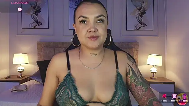 lyn adamns online show from 03.11.25