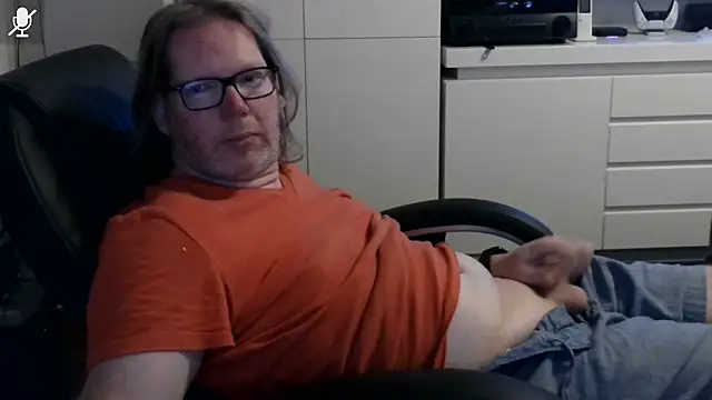 Snapshot of VSteph chatting on 07.04.26 VSteph online show from 07.04.26