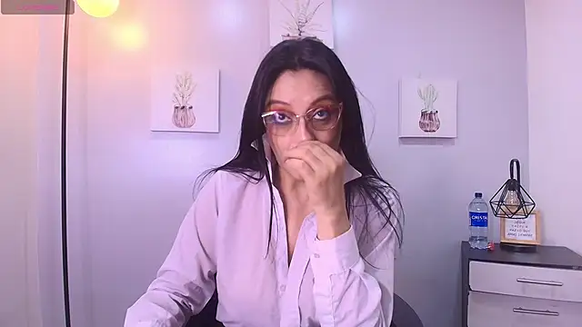 Zuzana21 online show from 04.28.26