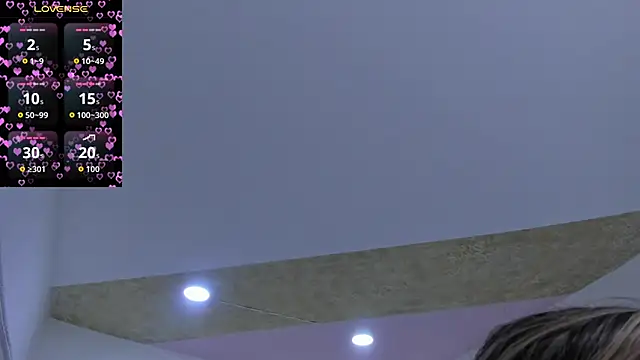 Snapshot of PandoraRider chatting on 11.22.25 PandoraRider online show from 11.22.25