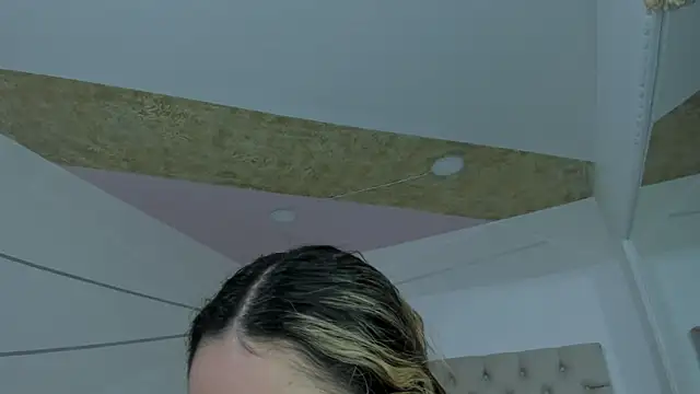 Snapshot of PandoraRider chatting on 01.13.26 PandoraRider online show from 01.13.26