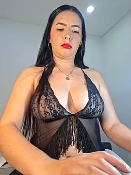 Snapshot of Anal_Luucia chatting on 02.21.26 Anal Luucia online show from 02.21.26