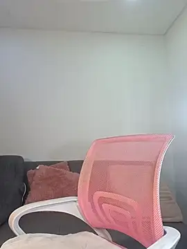 Snapshot of Anal_Luucia chatting on 03.14.26 Anal Luucia online show from 03.14.26