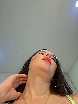 Snapshot of Anal_Luucia chatting on 05.08.26 Anal Luucia online show from 05.08.26