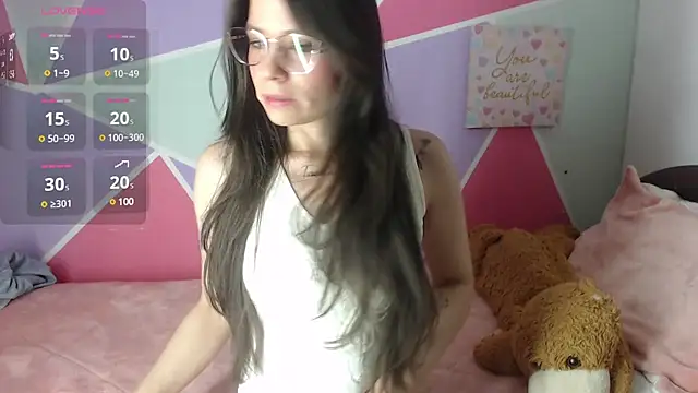 Snapshot of Mily_Miley chatting on 02.07.25 Mily Miley online show from 02.07.25