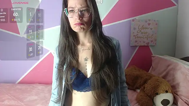 Snapshot of Mily_Miley chatting on 02.11.25 Mily Miley online show from 02.11.25