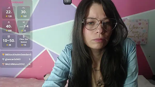 Snapshot of Mily_Miley chatting on 02.26.25 Mily Miley online show from 02.26.25