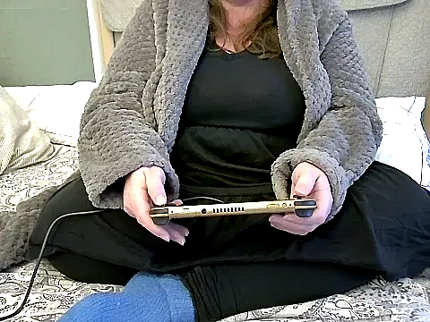 Snapshot of MarthaBriest chatting on 10.30.25 MarthaBriest online show from 10.30.25