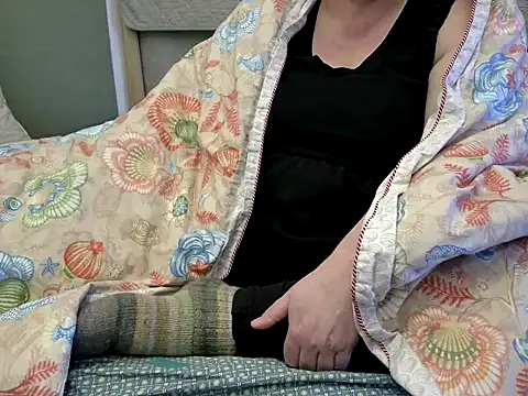 Snapshot of MarthaBriest chatting on 01.15.26 MarthaBriest online show from 01.15.26